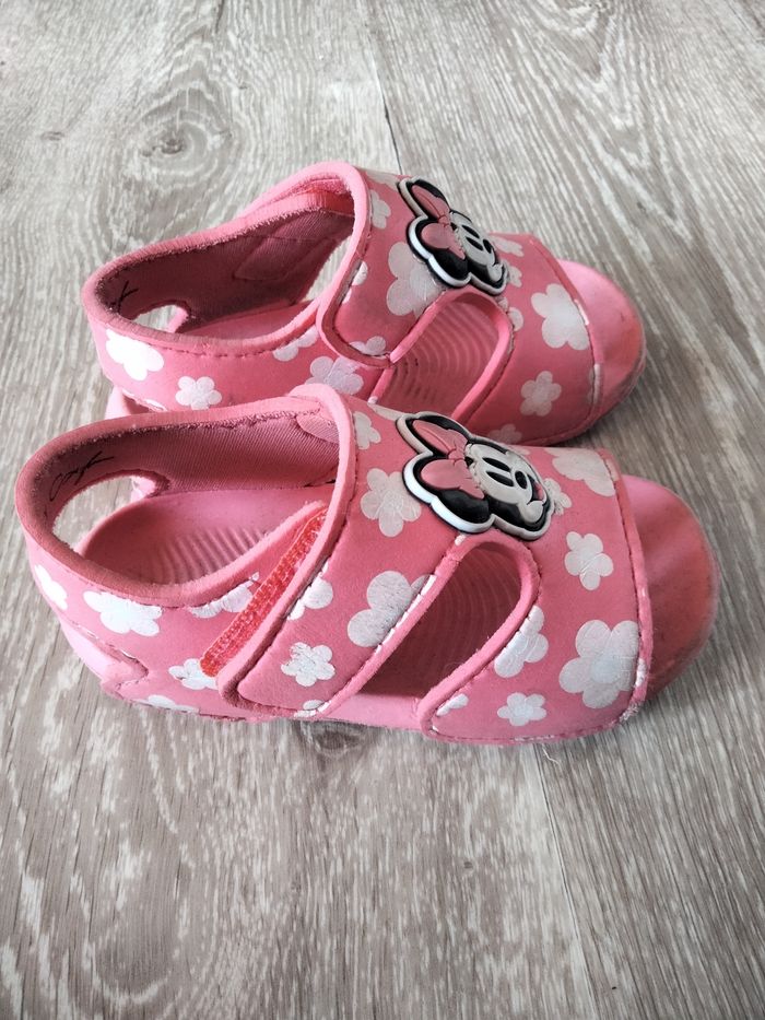 Chaussures fille 22 - photo numéro 2