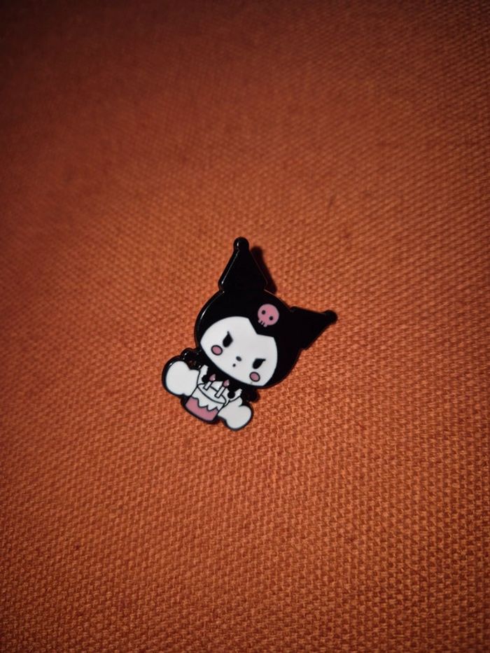 Broche kuromi hello kitty