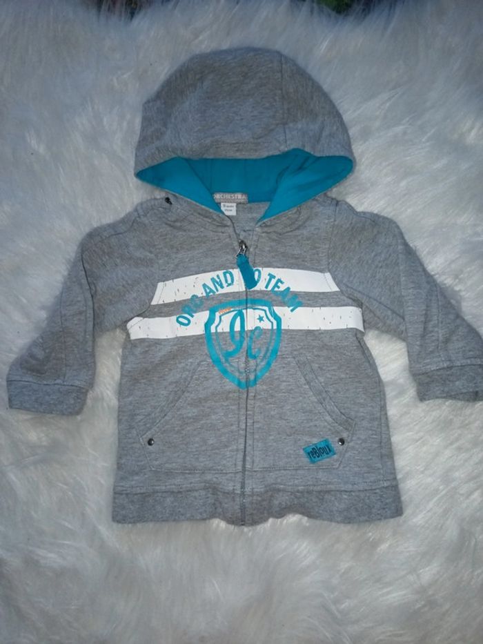Gilet zippé a capuche 9mois