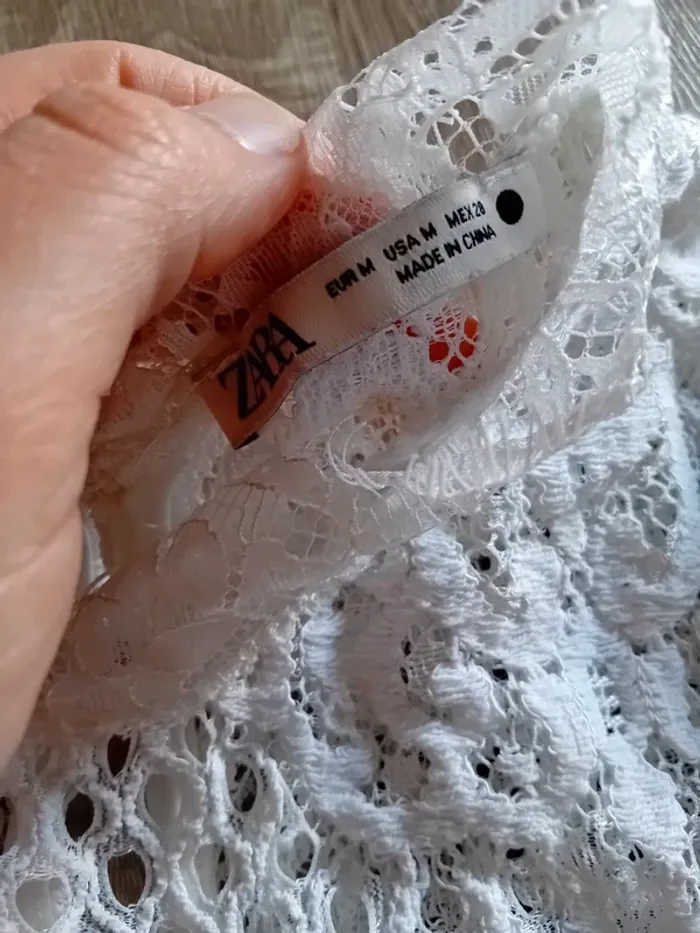 Haut blouse dentelle zara taille M - photo numéro 3