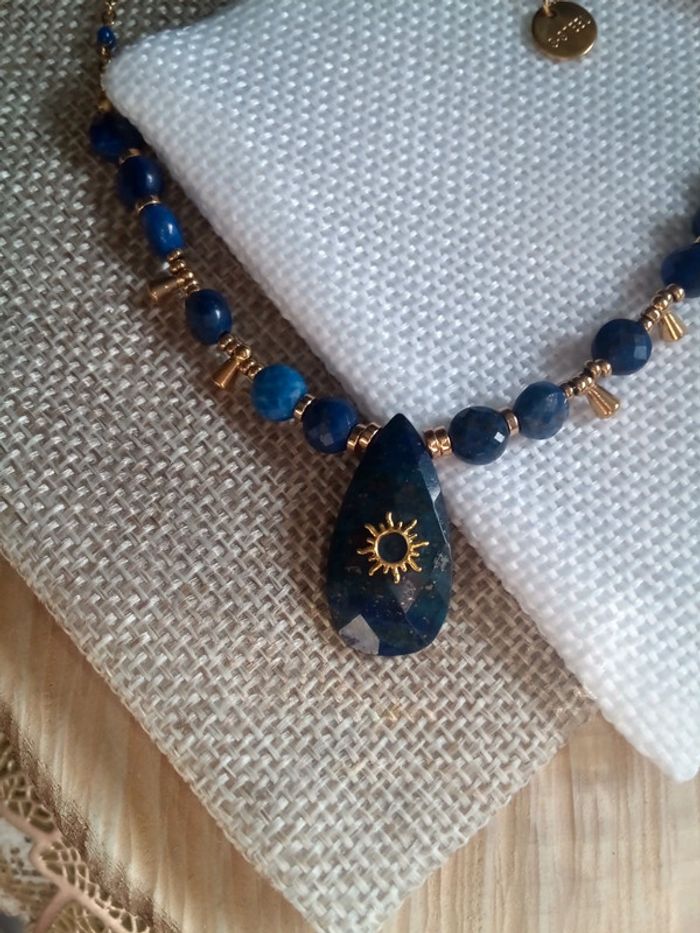 Collier en pierres de lapis lazuli naturelles - photo numéro 4