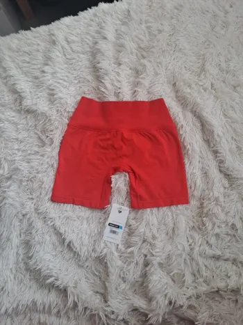 Short Women’s Best Define 2.0 XS – Lava Red 🔥 Neuf avec étiquette
