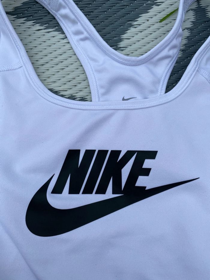 Brassière nike S - photo numéro 2