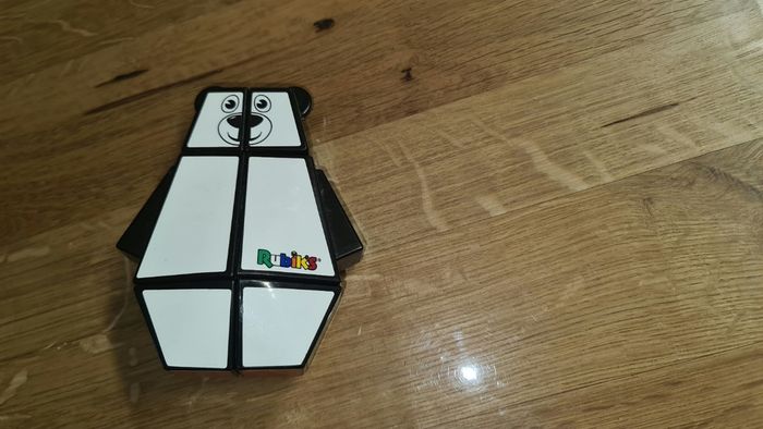 Rubik's Ours