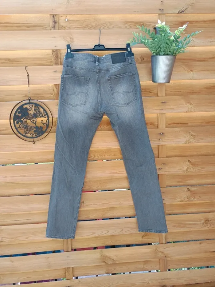 Jean boutons Jack& Jones taille 40 - photo numéro 4