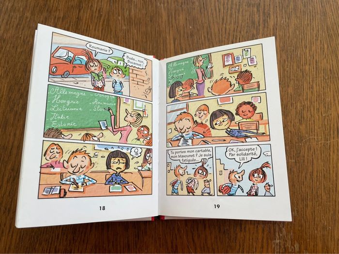 Lot de quatre livres Lili et Max - photo numéro 11