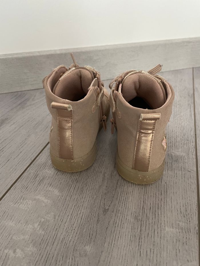 Chaussures roses - photo numéro 2