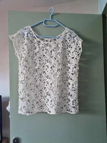 Tee shirt dentelle