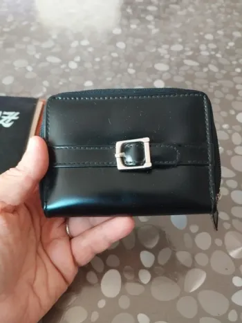 Petit porte monnaie neuf