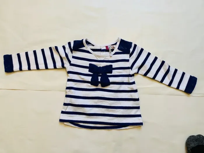 2 pulls fille 12 mois - photo numéro 3