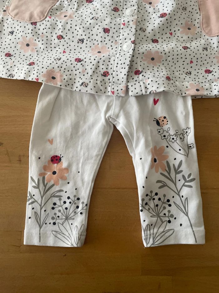 Ensemble robe + legging 3 mois du pareil au même - photo numéro 3