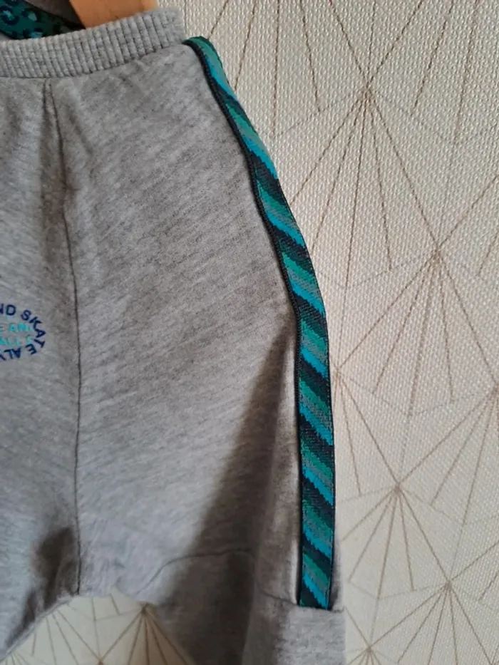 T-shirt garçon 4-5 ans ML gris turquoise comme neuf Oliver - photo numéro 2