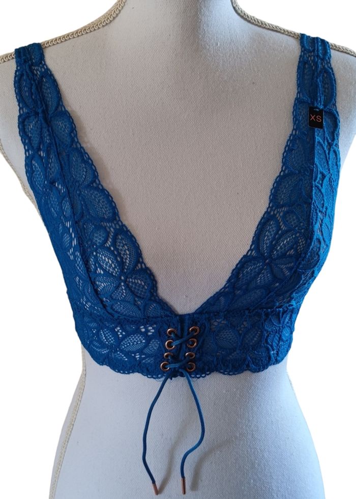 Soutien-gorge bleu sans armature en dentelle taille XS Beebs by