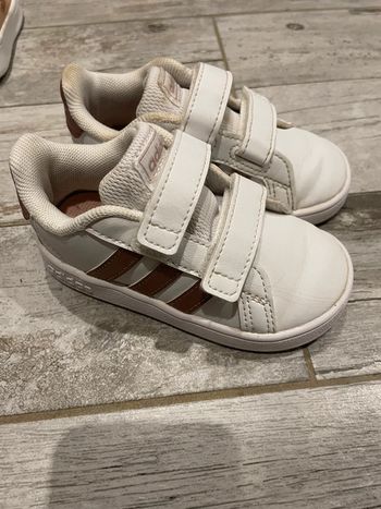 Baskets Adidas