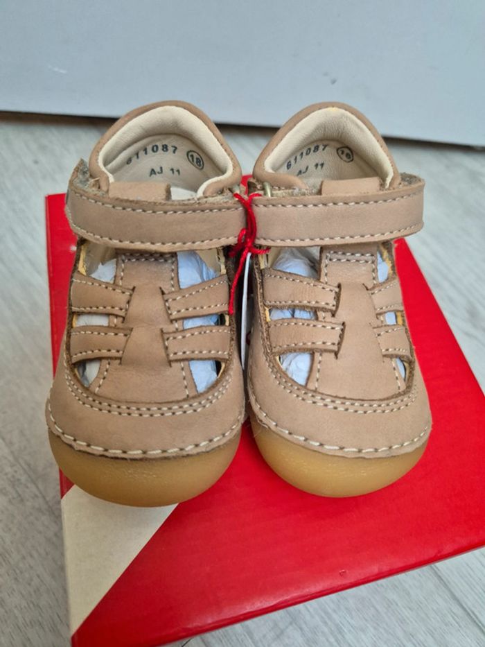 Chaussure premier pas kickers beige en cuir souple - photo numéro 5