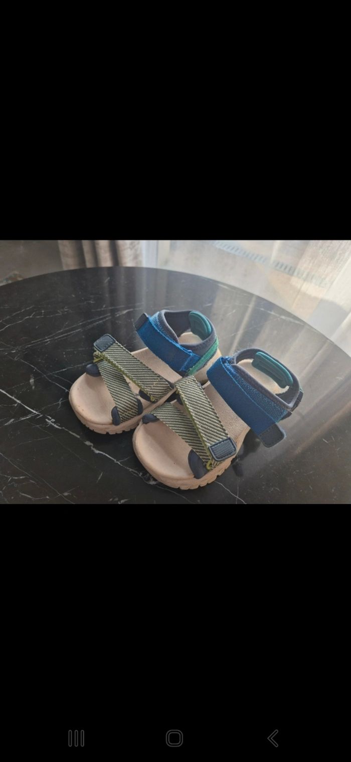 Sandales Zara 23 - photo numéro 1