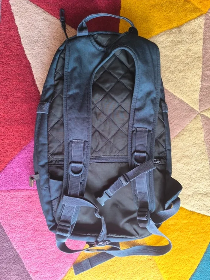 Sac à dos Eastpak bleu marine