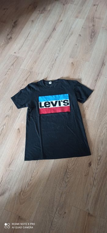 T shirt levis xs 