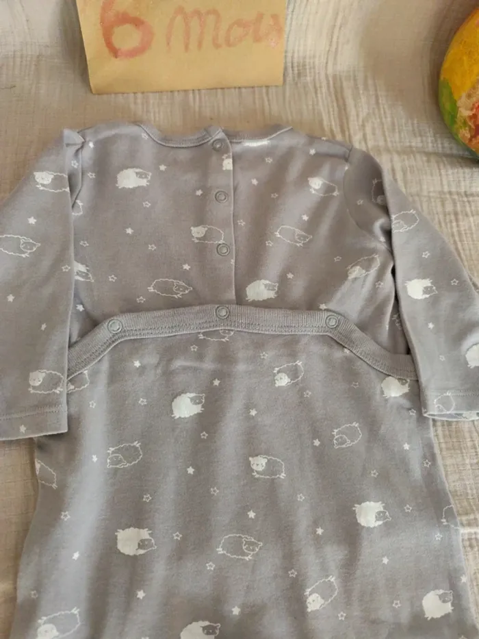 Pyjama 6 mois - photo numéro 5