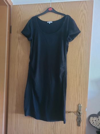 Robe noir maternité