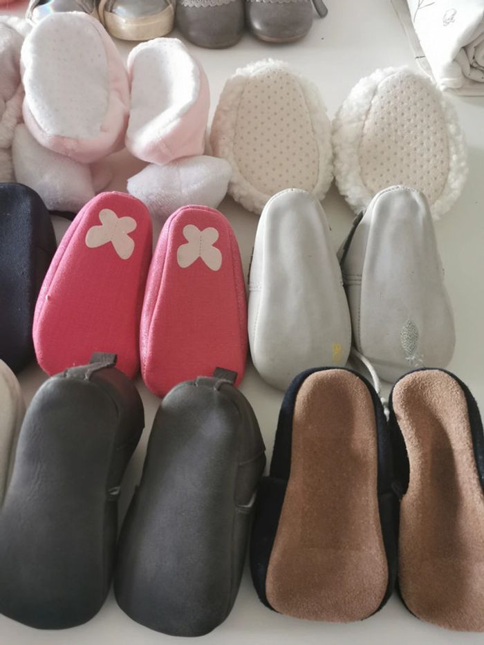 Lot chaussures chaussons bébé 6 à 12 mois - photo numéro 8