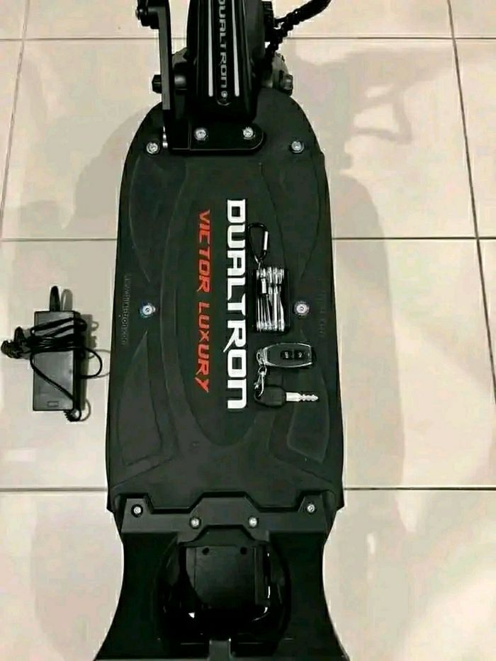TROTTINETTE électrique DUALTRON VICTOR luxury - photo numéro 2