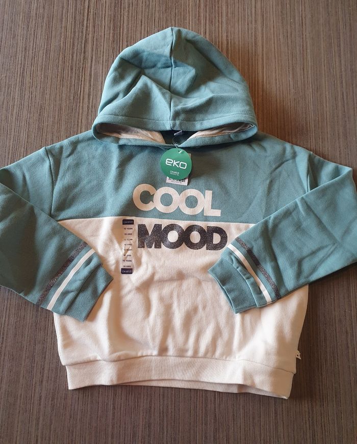 Magnifique Sweat à Capuche Okaidi 🌸 - photo numéro 3