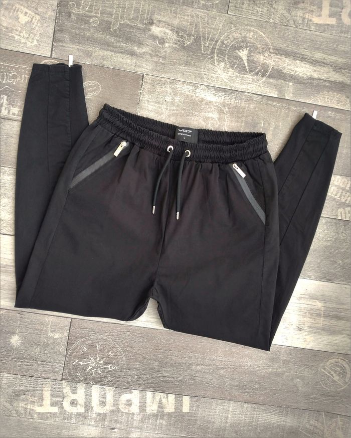 Pantalon coupe slim décontractée / Jogging VO7, neuf