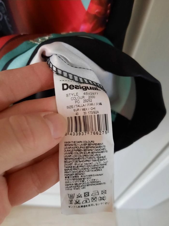 Robe desigual taille 40 neuve - photo numéro 4
