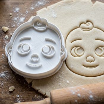 Emporte-pièce Visage Bébé inspiré de Cocomelon - Découpoir pour Biscuits et Pâte à Sucre