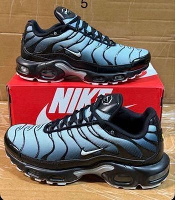 NIKE TN NOIR GRIS 43