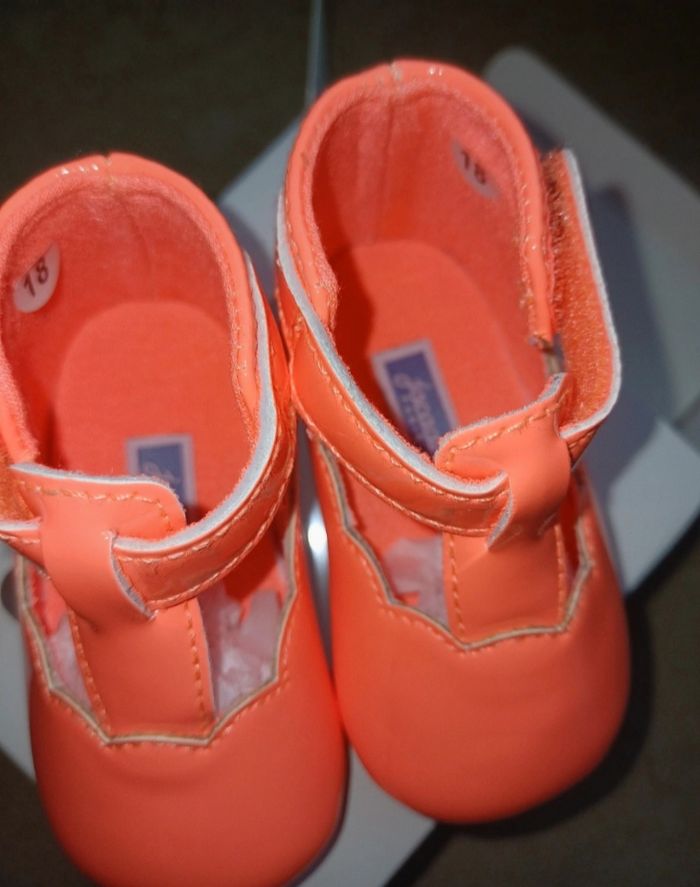 Chaussure bébé - photo numéro 3
