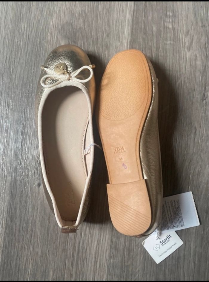 Ballerines dorées taille 34 Zara - photo numéro 3