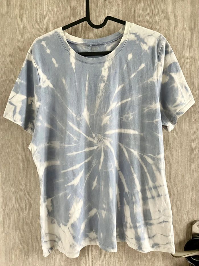 Tee-shirt psychédélique upcycling tie and dye manches courtes