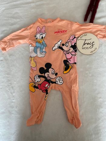 Pyjama Disney léger taille 3 mois