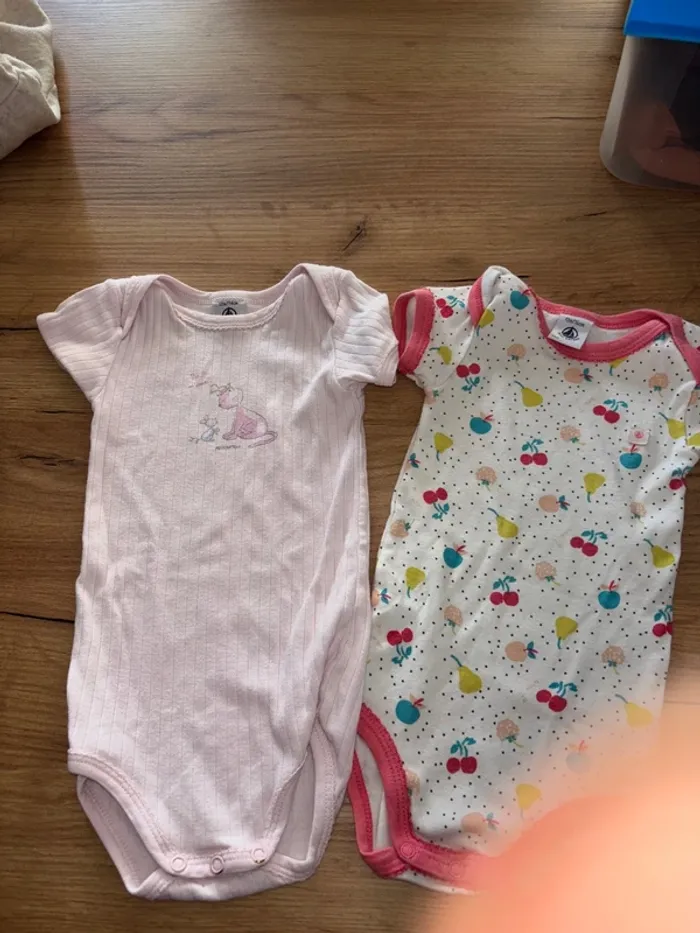 Lot 2 bodies Petit bateau