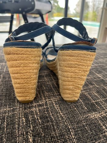 Nu-pieds semelles compensées taille 40