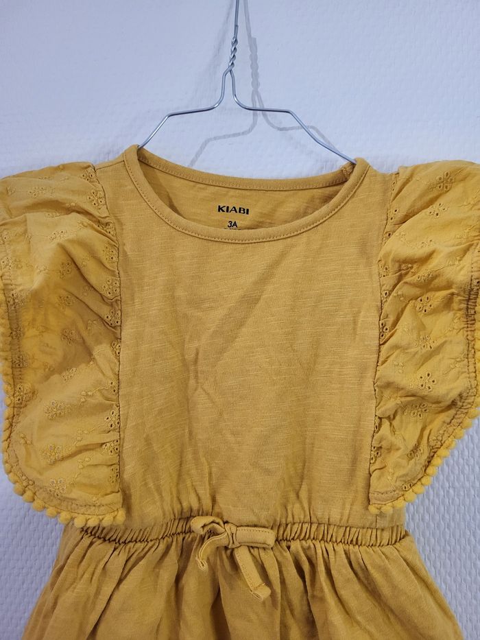 Robe moutarde - photo numéro 3