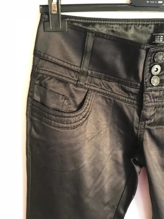 Pantalon noir chic et brillant Zara Trafarluc taille 36 - photo numéro 6