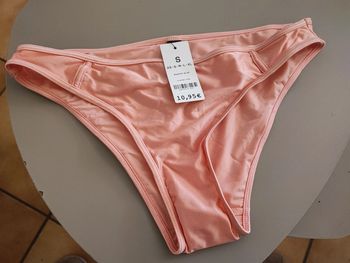 Bas de maillot de bain rose satiné - NEUF avec étiquette 🌸