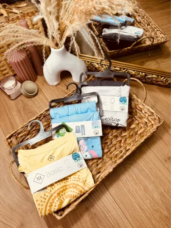 Taille 2-3 ans lot de 3 pyjamas 2 pièces coton fille Tex bleu jaune gris Neufs 🩷