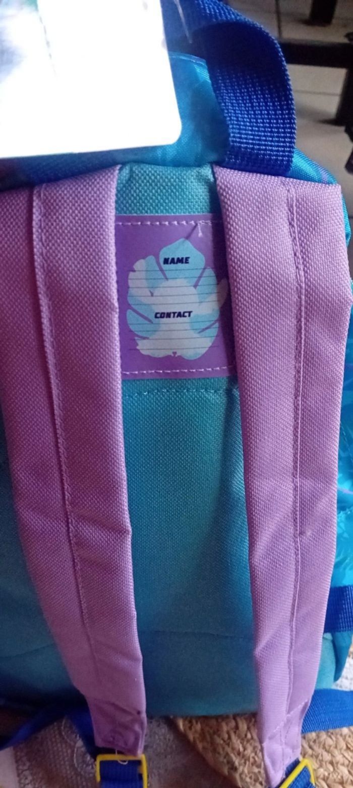 Sac à dos cartable neuf avec etiquette stitch - photo numéro 4