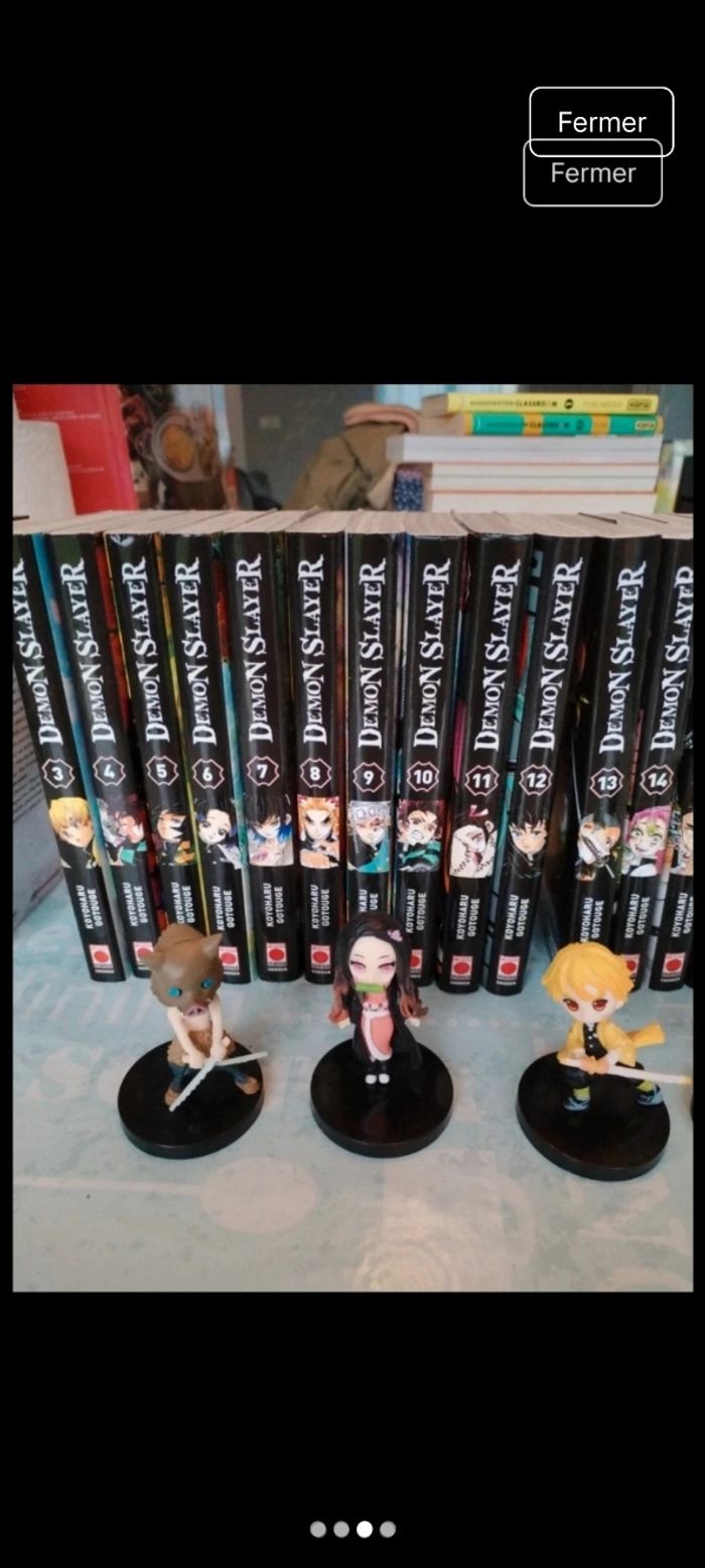 18 livres demon slayer et figurines - photo numéro 3