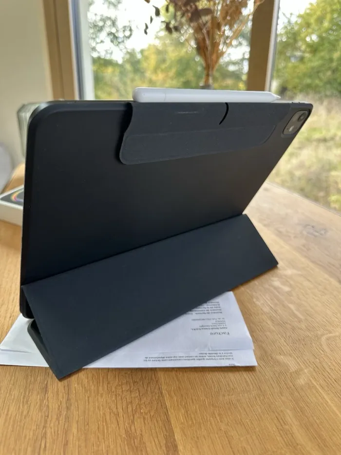 Apple iPad Pro 13 Pouces M4 Wi-Fi 256 Go 2024 + Apple Pencil USB-C en parfait état - photo numéro 5
