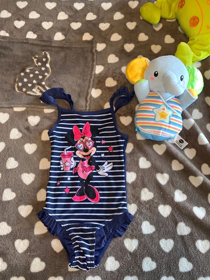 Mignon maillot de bain fille Disney