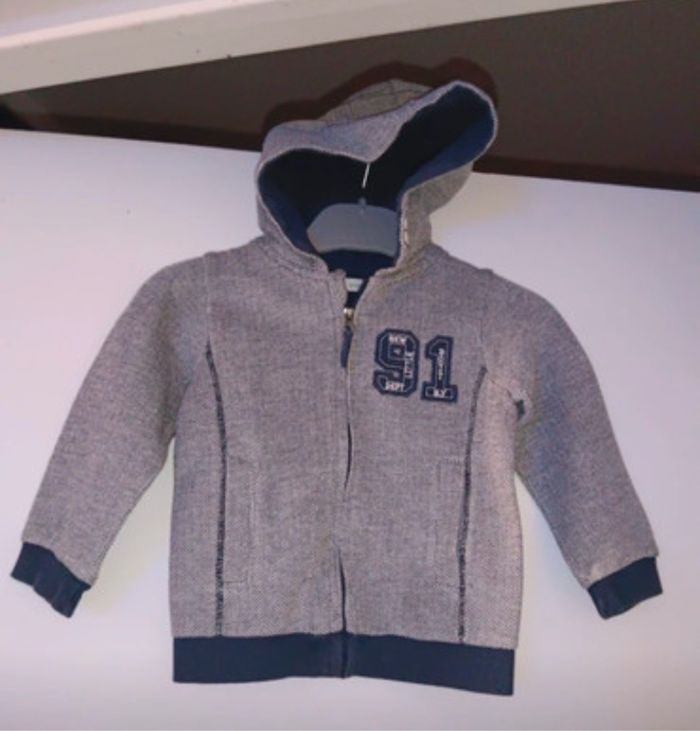 Veste à capuche