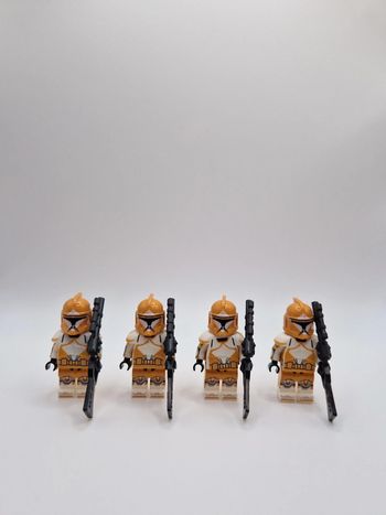 Figurines type lego 4 clones bombe squad troopers de la 212ème star wars