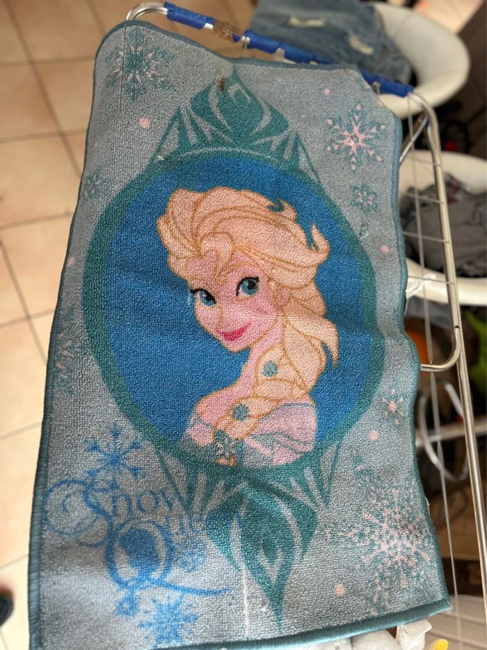 Donne tapis reine des neiges - photo numéro 3