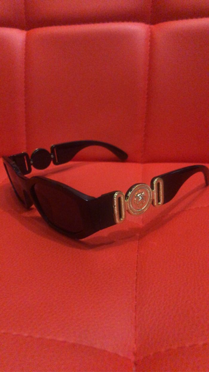 Lunettes de soleil - photo numéro 2