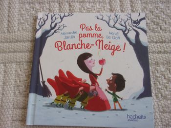 Pas La Pomme.Blanche Neige